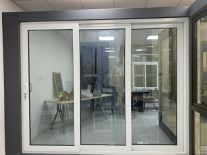 <span class=keywords><strong>ประตู</strong></span>และหน้าต่างบาน<span class=keywords><strong>เลื่อน</strong></span> <span class=keywords><strong>UPVC</strong></span> รุ่นใหม่ ชุดหน้าต่าง PVC กระจกสองชั้น สำหรับการปรับปรุงบ้าน - Product Image 2