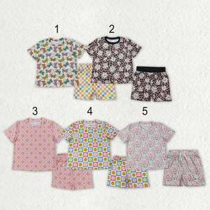 Conjuntos de Ropa para Bebés Niñas al por Mayor, Top con Flores y Mariposas Coloridas y Pantalones Cortos Holgados, 2 Piezas - Product Image 1