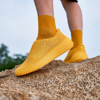 Chaussures OEM personnalisées de style de marche résistantes à l'usure et antidérapantes pour les activités nautiques avec impression 3D