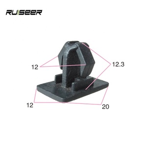 Pièces automobiles Clip de fixation de type poussoir Pare-chocs en plastique Fender Piercing Nail Rivets - Product Image 5