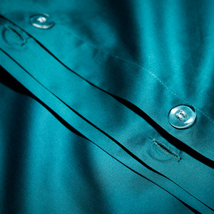 Oem Đỏ Vua Kích thước tấm Ga Trải Giường phẳng sang trọng vàng thêu Duvet bao gồm nhà dệt bộ đồ giường Bộ bán buôn - Product Image 5