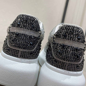 Baskets de luxe pour hommes McQueenes – Respirantes, classiques, tendance, de marque célèbre, à lacets, talon haut, semelle extérieure en caoutchouc - Product Image 4