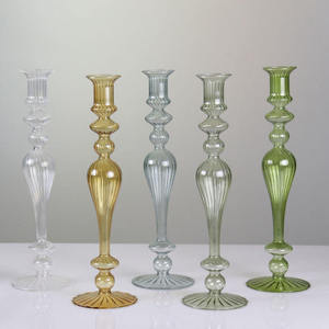 Bougeoir en verre nordique décoratif de luxe avec un design écologique résistant à la chaleur pour les mariages et la décoration de la maison - Product Image 3