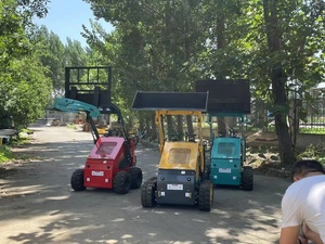 <span class=keywords><strong>Mini</strong></span> chargeuse compacte durable avec broyeur, <span class=keywords><strong>scie</strong></span> à roche, balayeuse, souffleuse à neige, tarière - Product Image 5