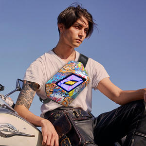 Sac à dos de moto Iron Man lumineux à LED, étanche, sac à casque de moto, sac à dos bandoulière pour hommes et femmes - Product Image 1