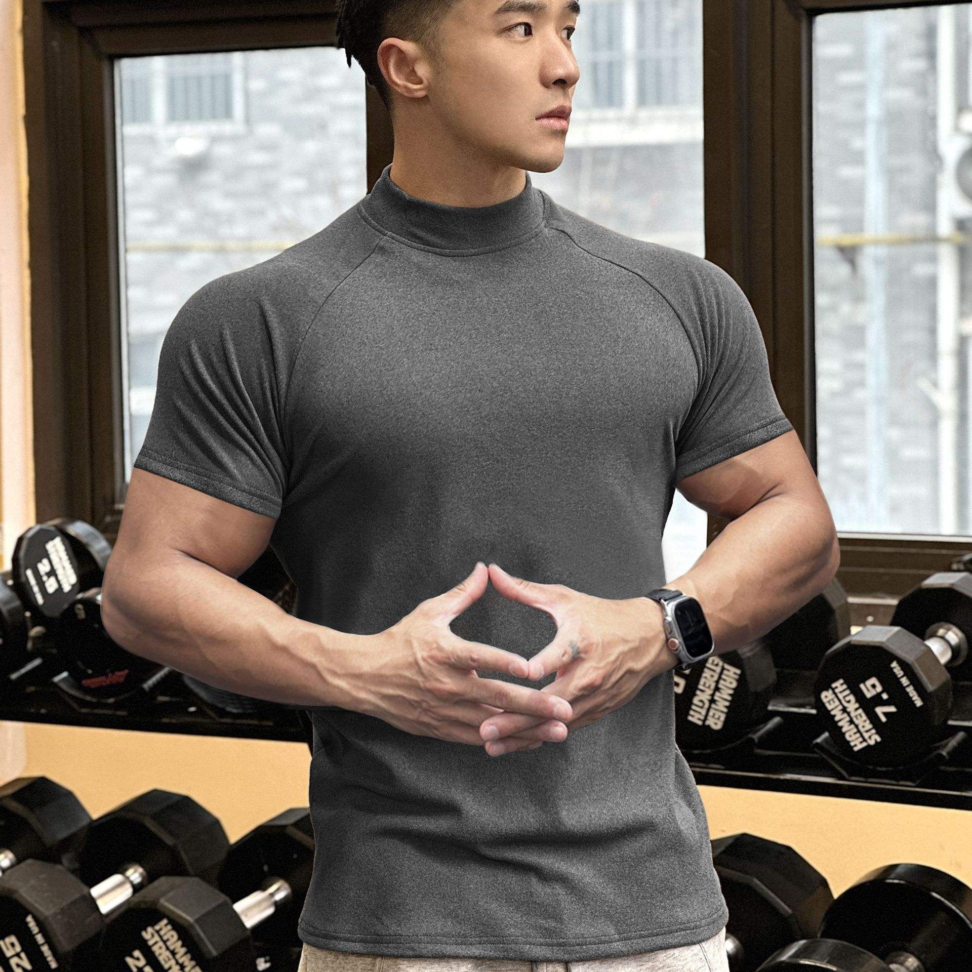 Short-sleeved turtleneck-dark gray