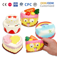Schattig cartoon fruitcake slow rising squishy stressverlichtend speeltje zacht PU hart regenboog knijp fidget speeltje kinder verjaardag cadeau