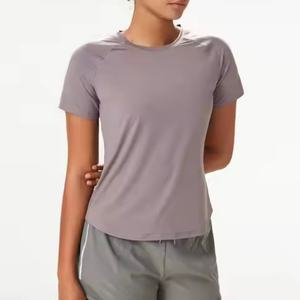 T-shirt de sport pour femmes de haute qualité avec logo personnalisé, nouveau style, col rond en maille, séchage rapide, vêtements de yoga et de fitness - Product Image 3
