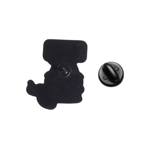 Spilla smaltata divertente Gatto che legge: Va' via, sto leggendo, gatto con occhiali e topo, distintivo da risvolto - Product Image 5