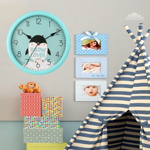 <span class=keywords><strong>Orologio</strong></span> <span class=keywords><strong>da</strong></span> <span class=keywords><strong>Parete</strong></span> Digitale Analogico Silenzioso con Design Creativo a Cartoni Animati, Carino e Semplice per Casa, Camera <span class=keywords><strong>da</strong></span> Letto, Soggiorno e Cameretta dei Bambini - Product Image 4