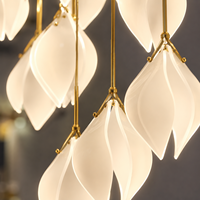 Lustre artistique personnalisé en céramique en forme de pétales, grand luminaire suspendu pour villa, escalier, hall d'hôtel, atrium