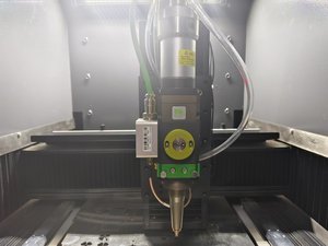 Machine de découpe et de gravure au laser à fibre automatique avec moteur, puissance 1000W-3000W, machine de découpe au laser à fibre haute précision H - Product Image 4