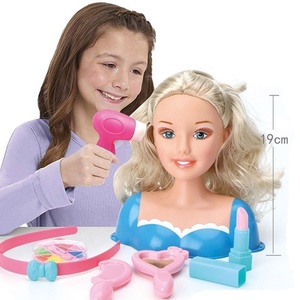 ITTL robe et maquillage fille mode tête de poupée en plastique demi-longueur belles poupées ensembles de maquillage - Product Image 1