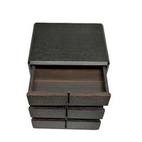 Table de chevet en bois massif de style médiéval moderne de luxe italien pour hôtel et maison avec coins en acier inoxydable