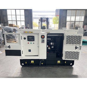 เครื่องกำเนิดไฟฟ้าแบบเงียบ 3 เฟส สีขาว 15 kVA 12 kW แบบโครงเปิด สตาร์ทอัตโนมัติ สตาร์ทระยะไกล เครื่องยนต์ Yangdong - Product Image 1