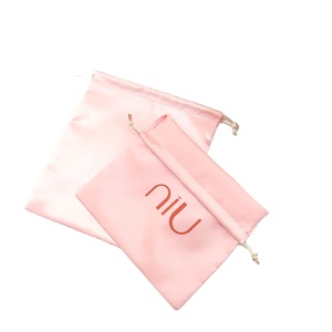 Pochette de luxe en satin de soie pour bijoux, mini sacs en satin à cordon, sacs anti-poussière en satin avec logo - Product Image 2