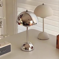 Lampe de table style nordique en forme de bourgeon de fleur, lampe de chevet pour chambre à coucher, interrupteur tactile, lumière d'ambiance, décoration haut de gamme avec abat-jour en forme de champignon pour mariage