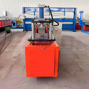 Machine de production de lames de volets roulants à grande vitesse pour la fabrication de portes enroulables - Product Image 2