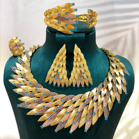 T445A Neues Großes Luxuriöses Feder-Blumen UAE Dubai Brautschmuck-Set für Frauen Jubiläum Nigerianische Afrikanische Halskette Ohrringe Zirkon
