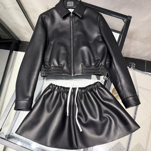 Giacca in vera <span class=keywords><strong>pelle</strong></span> elastica in vita e minigonna in vera <span class=keywords><strong>pelle</strong></span> di montone Bomber in <span class=keywords><strong>pelle</strong></span> - Product Image 4