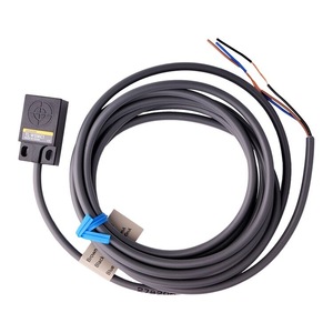 Sensor de Proximidad TL-W5MC1 con Cable de 27820 mm con Cables Marrones, Negros y Azules para Uso Industrial - Product Image 1
