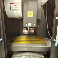 Centre d'usinage CNC à cinq axes VMC855, machines CNC à trois et quatre axes, fraiseuse, équipement d'usinage