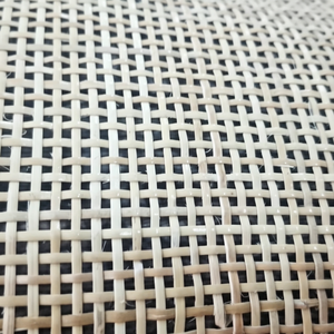 Material de caña de ratán sin procesar para hacer sillas y cestas - Product Image 1