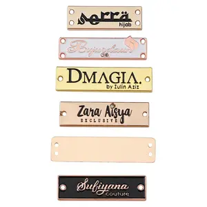 Logótipos personalizados letras Etiquetas de decoração liga zinco Acessórios vestuário Etiqueta vestuário metal Hardware Metal Signs Tags