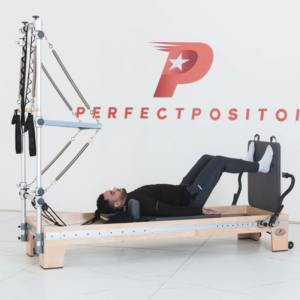 <span class=keywords><strong>Reformer</strong></span> de <span class=keywords><strong>Pilates</strong></span> Outer Track Maple para estudio y personalizable individualmente - Product Image 1