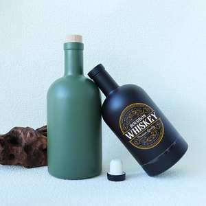 Vente en gros <span class=keywords><strong>de</strong></span> bouteilles <span class=keywords><strong>de</strong></span> whisky, <span class=keywords><strong>de</strong></span> vodka et <span class=keywords><strong>de</strong></span> tequila <span class=keywords><strong>de</strong></span> haute qualité, noires mates et brillantes, 200 ml, 375 ml, 500 ml, 750 ml, bouteilles <span class=keywords><strong>de</strong></span> vin en verre rond transparent - Product Image 4