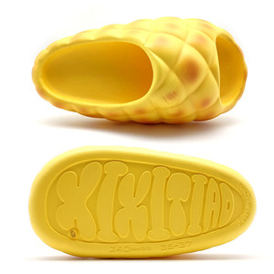 Moda estiva femminile punta aperta piatta per pantofole EVA decompressione con piattaforma di ananas morbido Design rosso sentire cacca a passo - Product Image 2