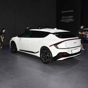 <span class=keywords><strong>Kia</strong></span> <span class=keywords><strong>EV6</strong></span> <span class=keywords><strong>GT</strong></span>-<span class=keywords><strong>Line</strong></span> RWD <span class=keywords><strong>2023</strong></span>, SUV électrique haute performance avec une autonomie de plus de 700 km, design époustouflant et technologie de pointe, véhicule d'occasion - Product Image 6