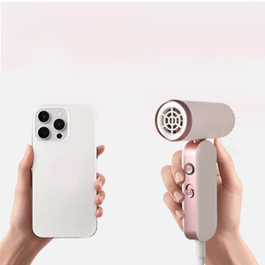 Pengering Rambut Lipat Elektrik Ultra Kuat 800W Kompak 110000 RPM 4 Tingkat Kecepatan <span class=keywords><strong>2</strong></span> Pengaturan Kecepatan <span class=keywords><strong>1</strong></span> Concentrator Garansi <span class=keywords><strong>1</strong></span> TAHUN - Product Image 2