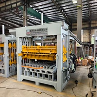 Machine à blocs de béton haute capacité pour la fabrication de pavés autobloquants et de bordures