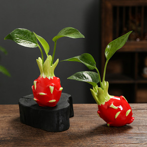 Mini vase en céramique Dragon Fruit, poterie émaillée et peinte, support de plante de table pour Pothos, décoration de bureau, style contemporain - Product Image 1