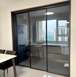 Sistema de <span class=keywords><strong>Puerta</strong></span> <span class=keywords><strong>Corredera</strong></span> de Vidrio de 3 Paneles de Aluminio Moderno, Aislamiento Térmico, Doble Acristalamiento, <span class=keywords><strong>Puerta</strong></span> <span class=keywords><strong>Corredera</strong></span> Exterior Minimalista para Patio o Balcón - Product Image 3