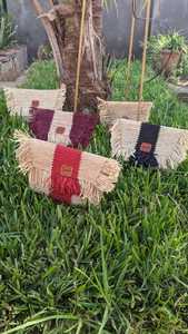 Sac seau en paille tissée bohème avec doublure en raphia - Sac à main tendance pour les journées à la plage, les festivals de musique et les escapades tropicales - Product Image 2