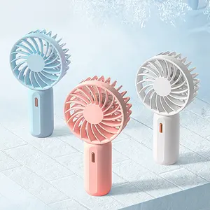 Xiujiesi venta al por mayor personalizado recargable Mini caja de ventilador de plástico paquete personalizado OEM ODM ventilador de refrigeración por aire Ventilador De 7 Aspas 66g