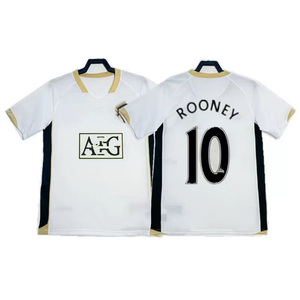 Maillots de football rétro personnalisés en gros Manche 0607 Unitedes domicile et extérieur manches courtes tailles S-2XL, livraison directe possible - Product Image 1