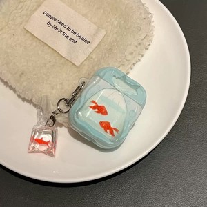 Funda Protectora para Auriculares Inalámbricos AirPods Pro 3, Diseño de Pez Pequeño y Lindo, Color Rosa Translúcido, Compatible con AirPods Pro 2 - Product Image 4