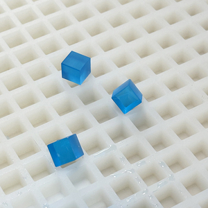 Stampo in Silicone Platino a Cubo Multidimensionale <span class=keywords><strong>da</strong></span> 5,5ml, Personalizzabile con Logo e Motivi, per Pasticceria, Panificazione e Produzione Artistica Artigianale - Product Image 1