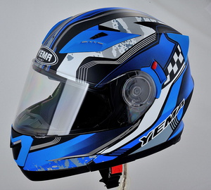 Nouveaux modèles - Casques de moto rabattables en vente - Product Image 4