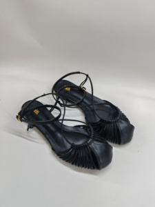 Sandalias Planas de Verano para Mujer, Nuevas, Sexys y a la Moda, con Cierre de Botón, Suela de Goma, Correa Metálica y Correa para el Pie, para Exteriores, Talla Grande - Product Image 2