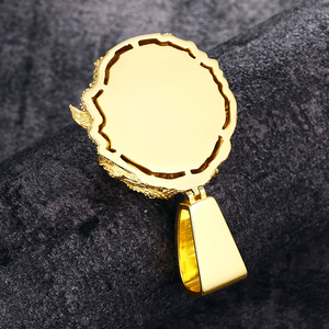 Collana cristiana in zircone a forma di Medusa in lega di rame placcato oro 18K realizzata in Cina - Product Image 4