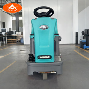 Autolaveuse autoportée monoposte puissante à eau froide pour le nettoyage, le lavage, le séchage et le polissage des sols durs - Product Image 3