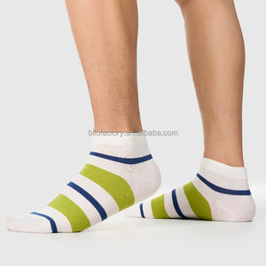 Spesso con un Design Low-top e caratteristiche di presa per rimanere in posizione. Perfetto per ballerine, mocassini o scarpe da ginnastica basse calze basse - Product Image 1