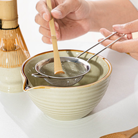 Ensemble fouet à matcha 2 pièces, bol à matcha professionnel en céramique avec bec verseur, support pour fouet en bambou, coffret cadeau noir