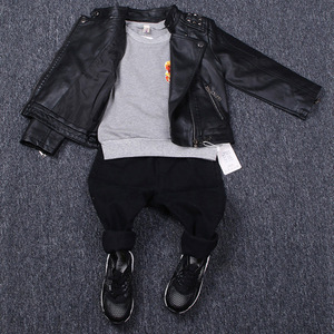 Blouson en cuir pour enfants 2024 <span class=keywords><strong>Printemps</strong></span> Automne Style Coréen Blouson en cuir tendance pour garçons Blouson de motard pour filles Noir Stock Fabricant - Product Image 5