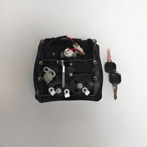 กุญแจล็อคประตูห้องโดยสาร 181 พร้อมไฟ 55v01-08310 ราคาโรงงาน อะไหล่ตัวถังรถบัส - Product Image 4