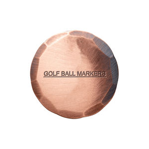Marqueur de balle de <span class=keywords><strong>golf</strong></span> personnalisé moulé sous pression en laiton cuivré avec bord martelé fabricant - Product Image 1